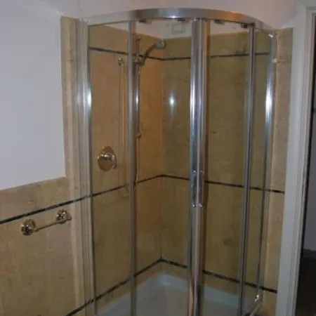 Lovely House Two Bedrooms דירה *